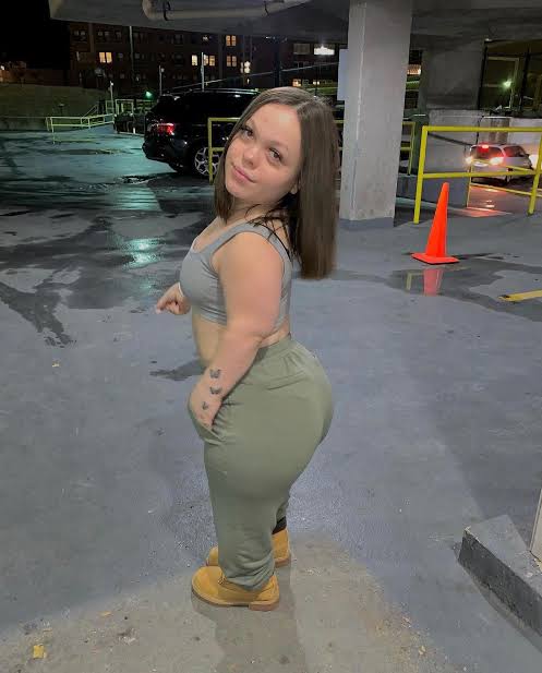 Kelsey Lawrence physical Appearance